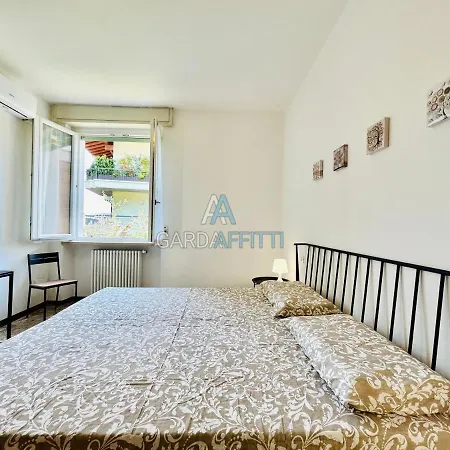Ares Apartment - Vicino Al Lago Di Garda E Alla Stazione Treno Desenzano del Garda Exterior photo