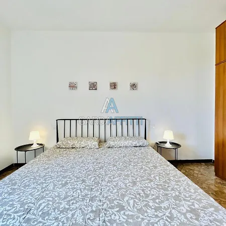 Ares Apartment - Vicino Al Lago Di Garda E Alla Stazione Treno Desenzano del Garda Exterior photo